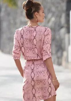 Blusenkleid