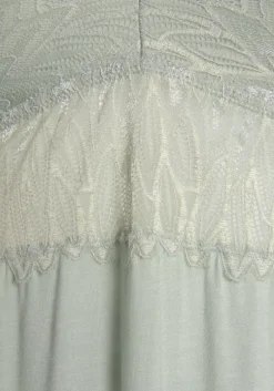 Neglige