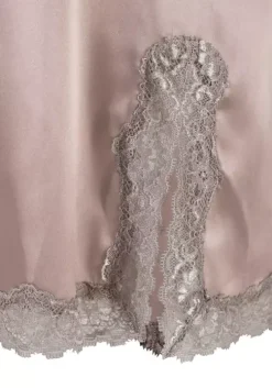 Neglige