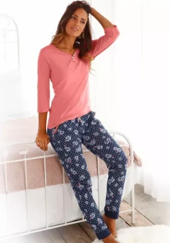 Pyjama