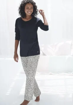 Pyjama