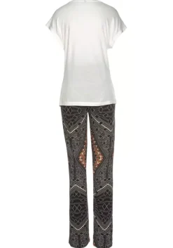 Pyjama