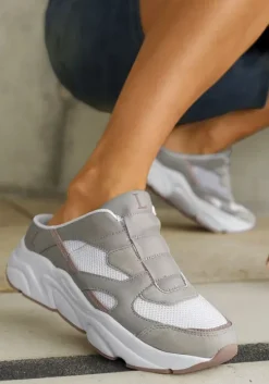 Slip-On Sneaker