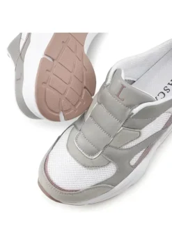 Slip-On Sneaker