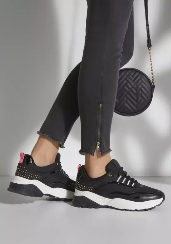 Sneaker