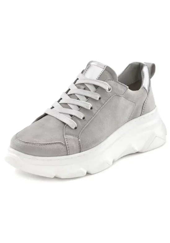 Sneaker