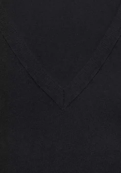 V-Ausschnitt-Pullover