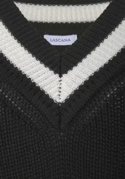 V-Ausschnitt-Pullover